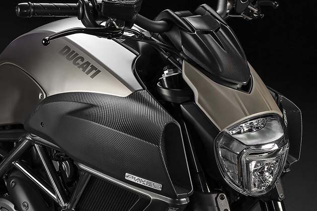 2015-Limited-Edition-Ducati-Diavel-Titanium-4