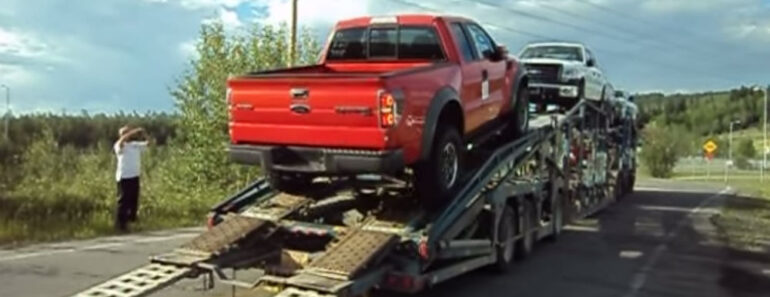 This is how NOT to unload a brand new Raptor…