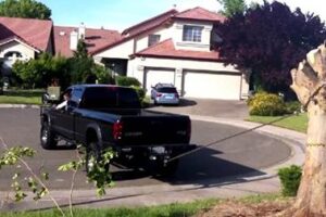 Cummins Diesel VS Tree : Watch 4×4 Dodge SLT Truck Pull Out A Tree