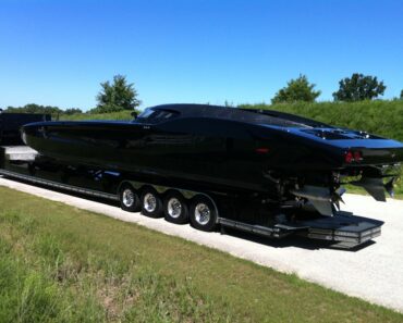 $1.7M ZR48 Corvette Carbon Fiber Powerboat 2,700 HP!