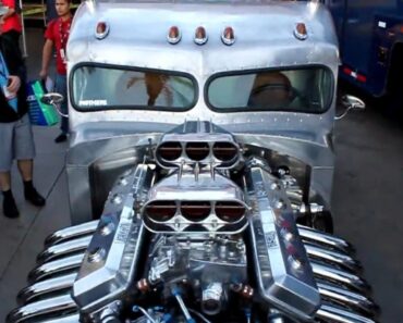 1960 Peterbilt Semi Truck Transformed Into A Badass Hotrod!!!
