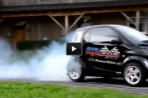 Hayabusa powered Smart car is doing some sick burnouts and doughnuts!
