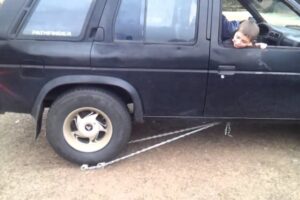 Check Out This Awesome DIY Fix To A Lost Reverse Gear!