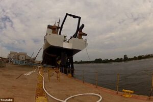 Ship Launch gone wrong at Marinette Wisconsin dock – viral!