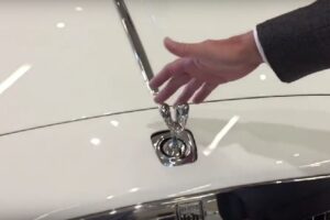 Watch What Happens When You Try to Steal a Rolls Royce’s Hood Ornament!!!
