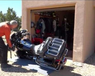 How to Pick up a Big Motorcycle Accidentally Dropped!