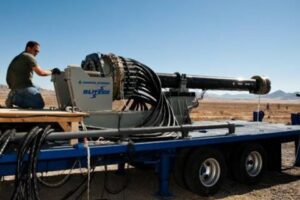 ELECTRO MAGNETIC CANNON – General Atomics Railgun shoot more than 100 miles!