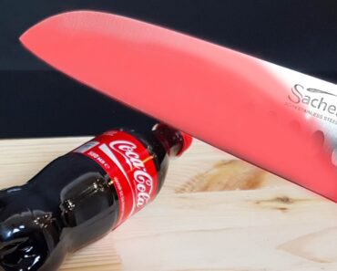 EXPERIMENT – Glowing 1000 degree KNIFE VS COCA COLA!