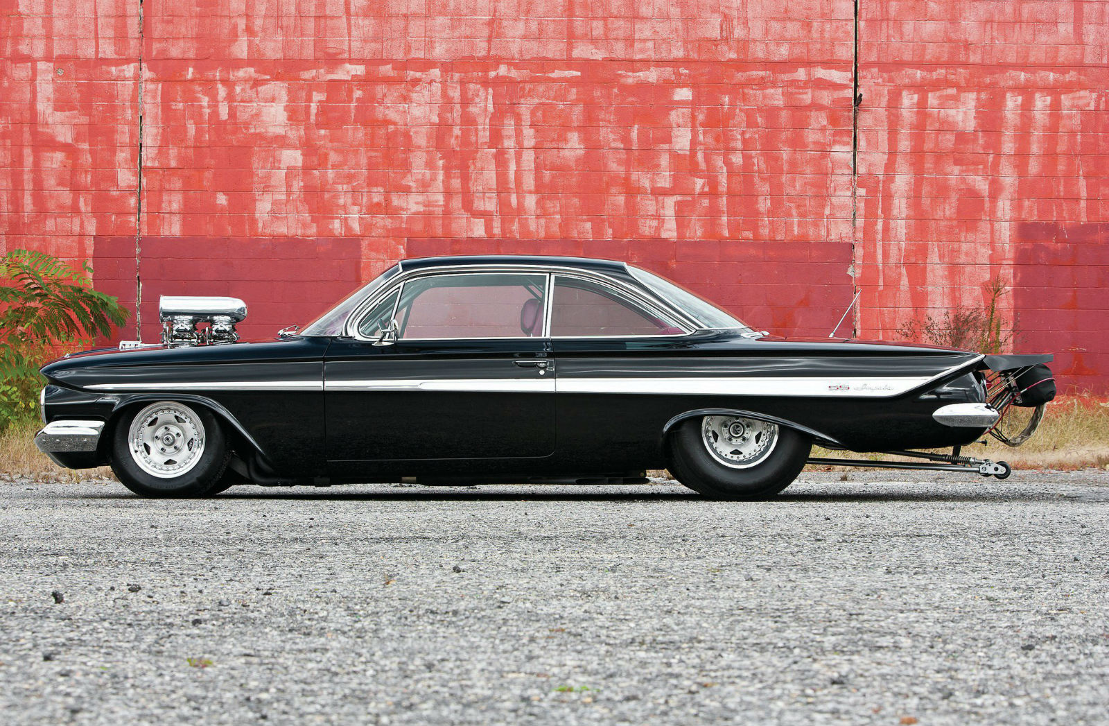 1961-chevrolet-impala-side-view