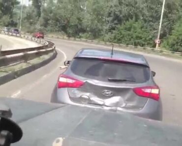 This Is What Happens If You Show The Middle Finger To The Wrong Driver…