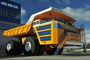 Belaz 75710 . The biggest dump truck in the World!