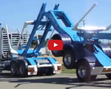 That’s The Sickest Logging Truck You’ll Ever See, And It Folds Up!
