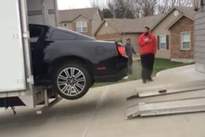 Ford Mustang trailing Loading FAIL!!