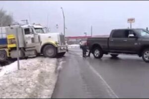 Semi Truck Got Rescued By The Mighty Dodge RAM Pick Up Truck!