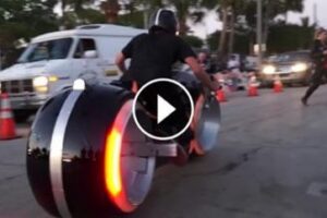The Sheriff’s Tron Bike Is In Town With Hot Girls On It!