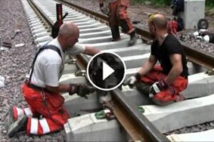Amazing Thermite Railroad Welding Job!
