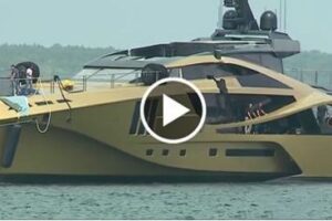 New $48,000,000 golden yacht launched in Sturgeon Bay, mega baller alert!