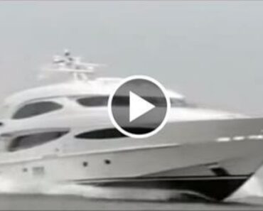 This Is The Worlds Fastest Mega Yacht!