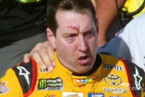 Joey Logano, Kyle Busch brawl following dustup in NASCAR Kobalt 400