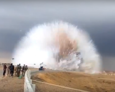 Terrifying Car Bomb Shockwave caught on video !